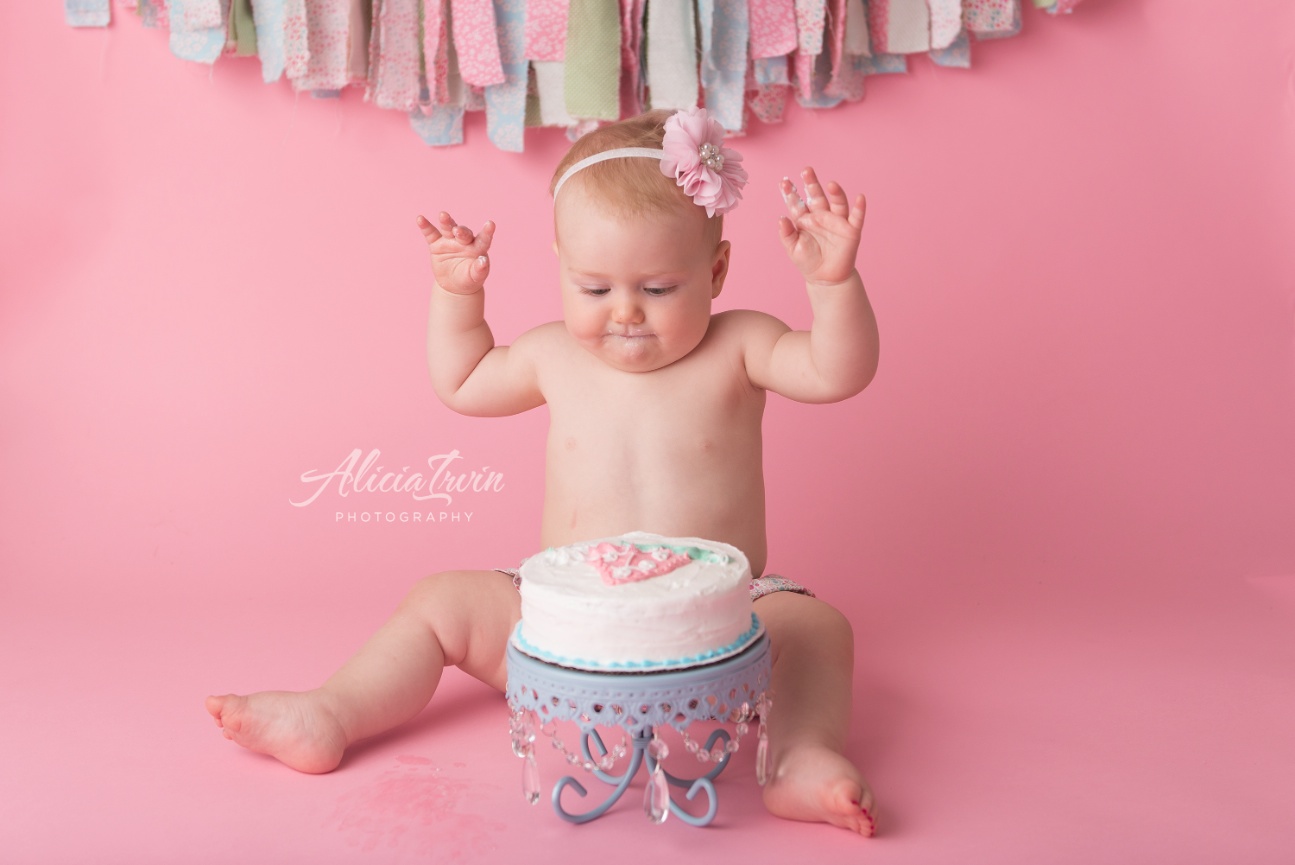 One Year Portrait and Cake Smash Session, When Porter was ONE!