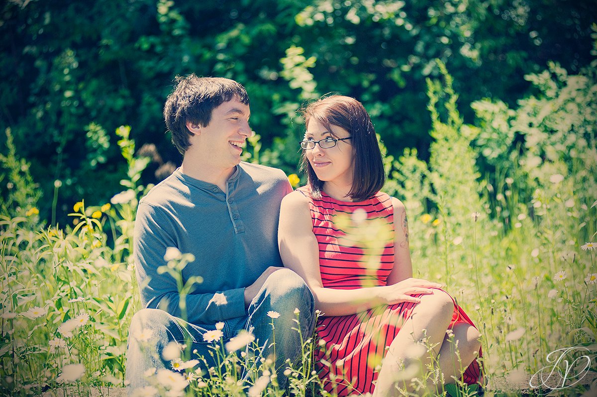 natural engagement photo, outdoors engagement session, alabnay engagement photographer, saratoga engagement