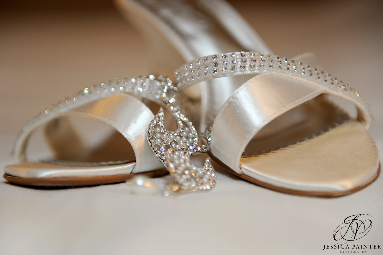 albany wedding, schenectady wedding, wedding detail photo, brides shoes, wedding jewelry