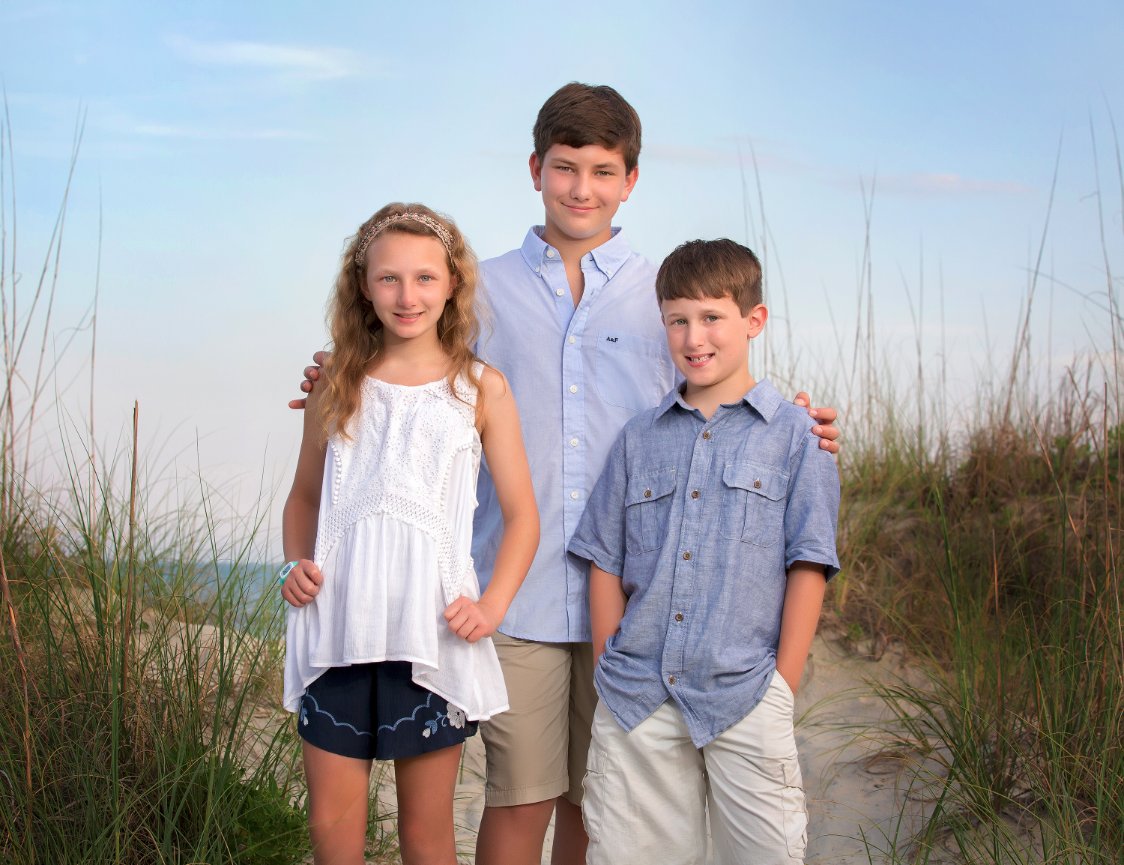 Springtime on the Shore: A Hilton Head Photographer’s Guide to Family Beach Portraits
