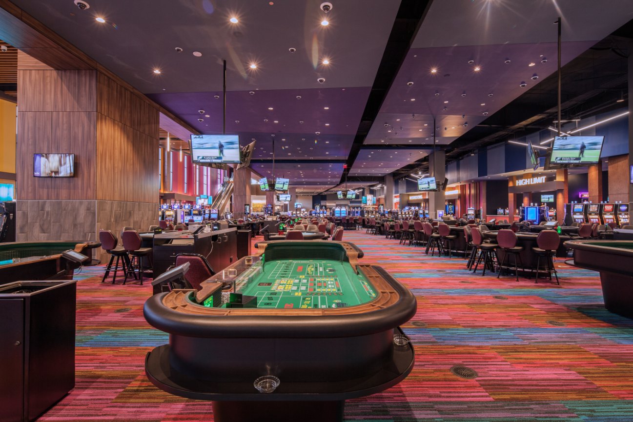 restaurants inside harrahs casino cherokee