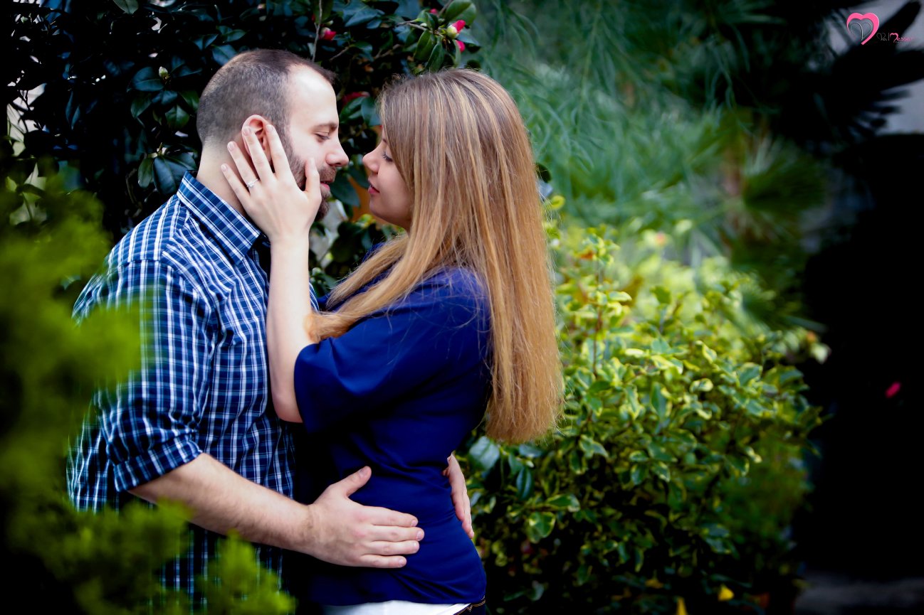 Cushing Park framingham MA -  Matthew and stephanie Engagement Photo Session 