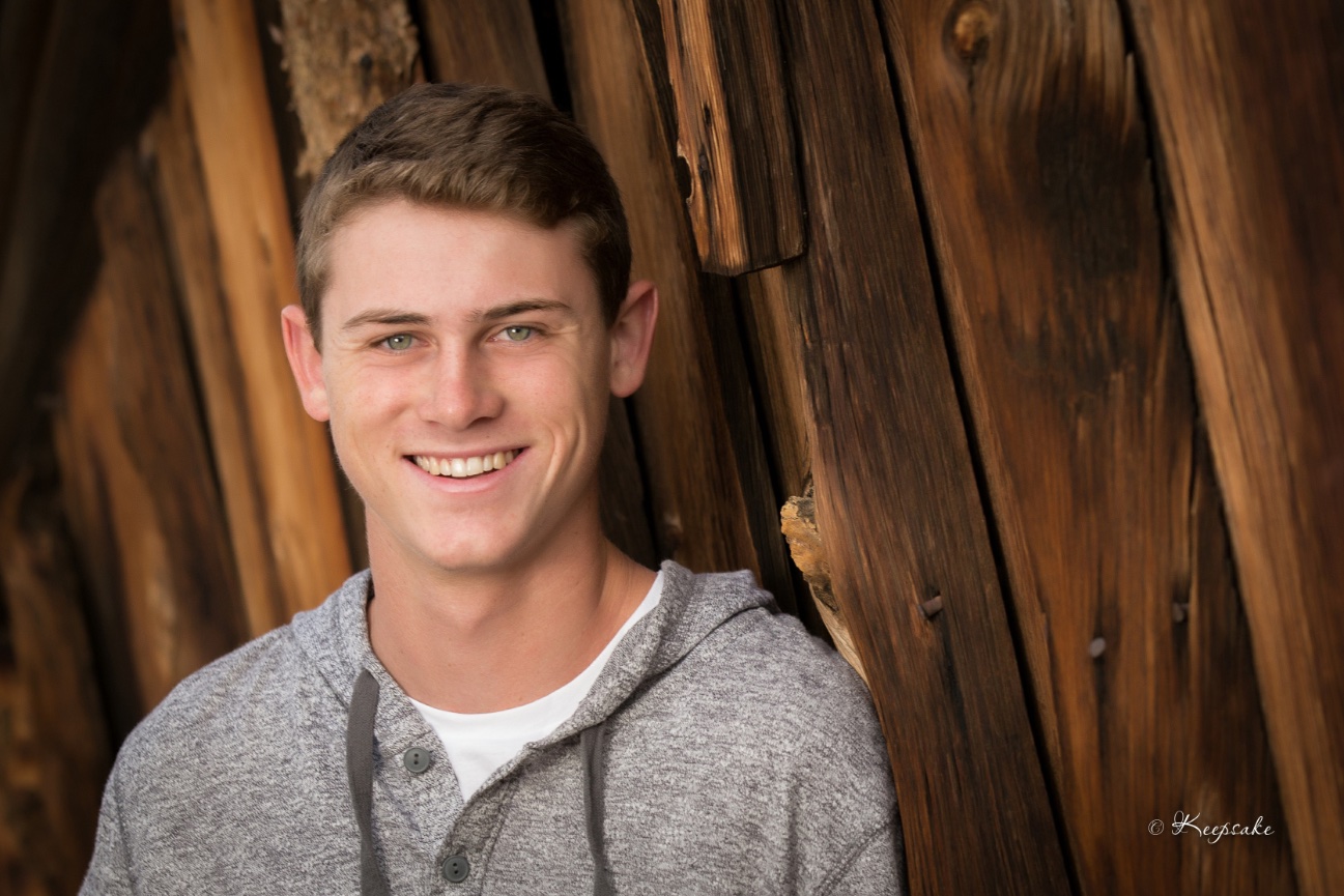 Designing your Grads Announcement.