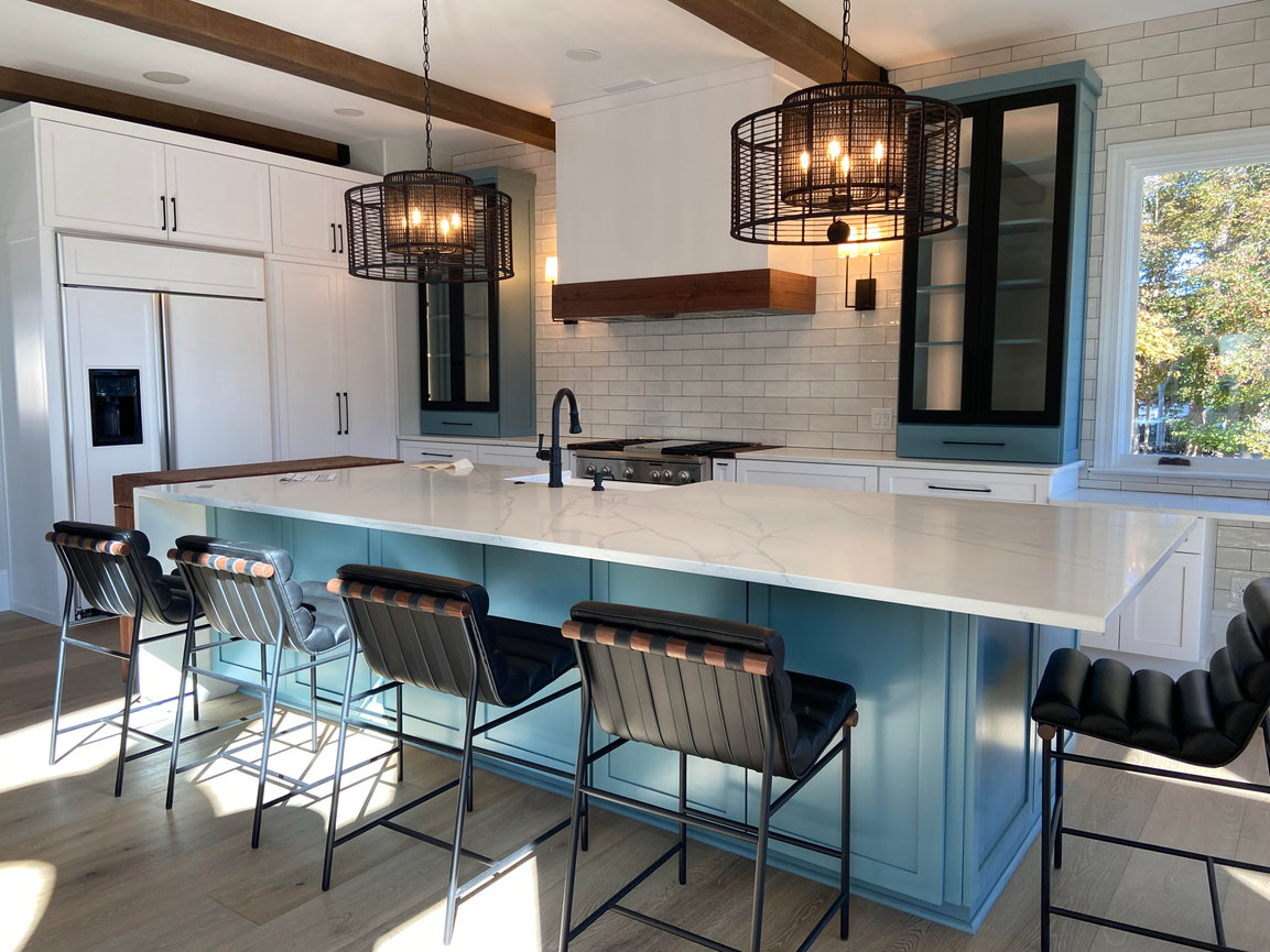 Six Reasons We’re Head Over Heels for Wallpaper