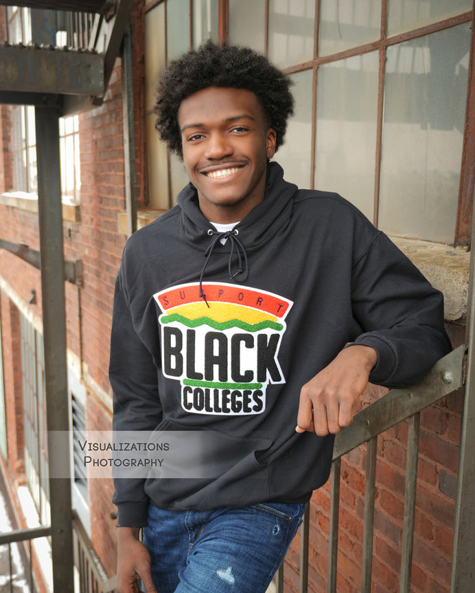 Alyssa - Viz-Model 2023