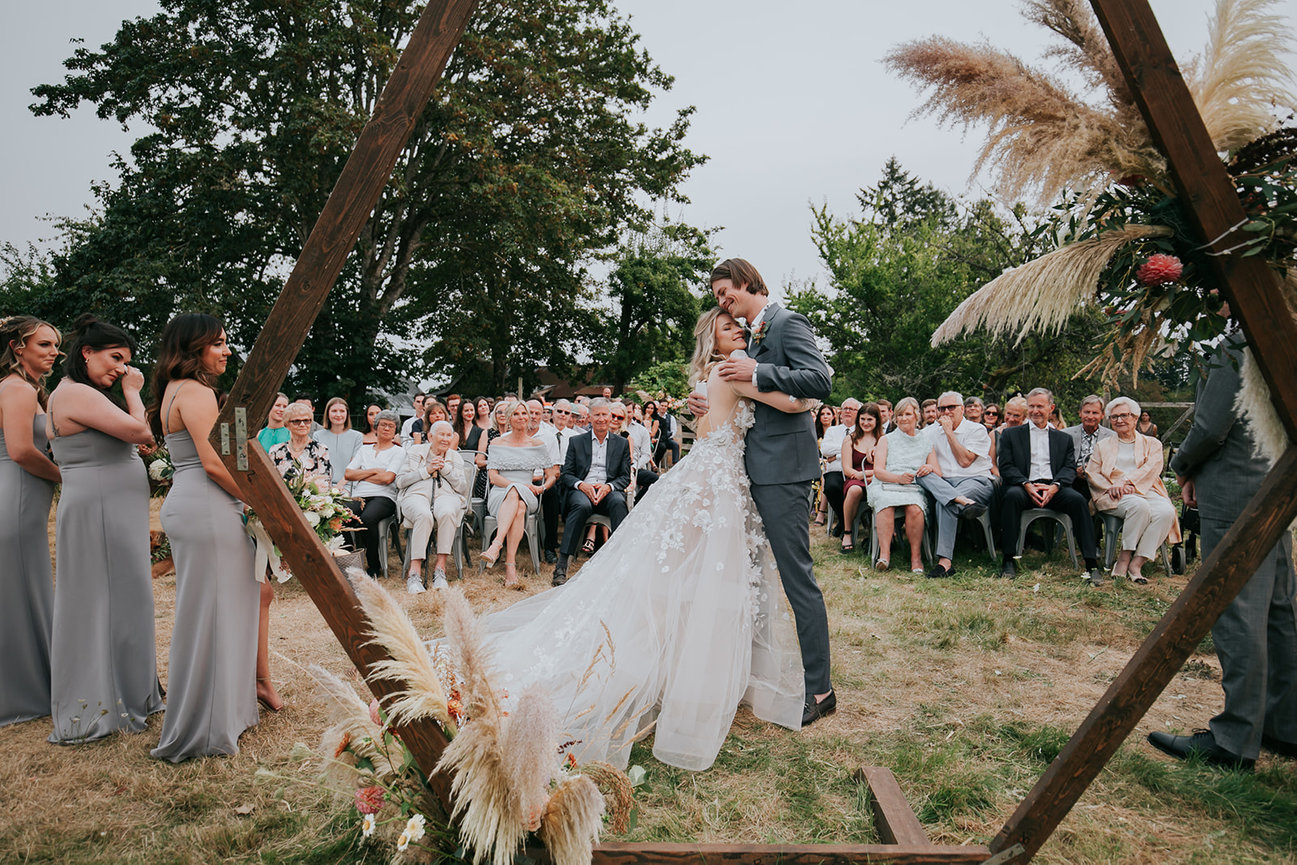 Stone Bridge Island Farm - Baylee + Kurt