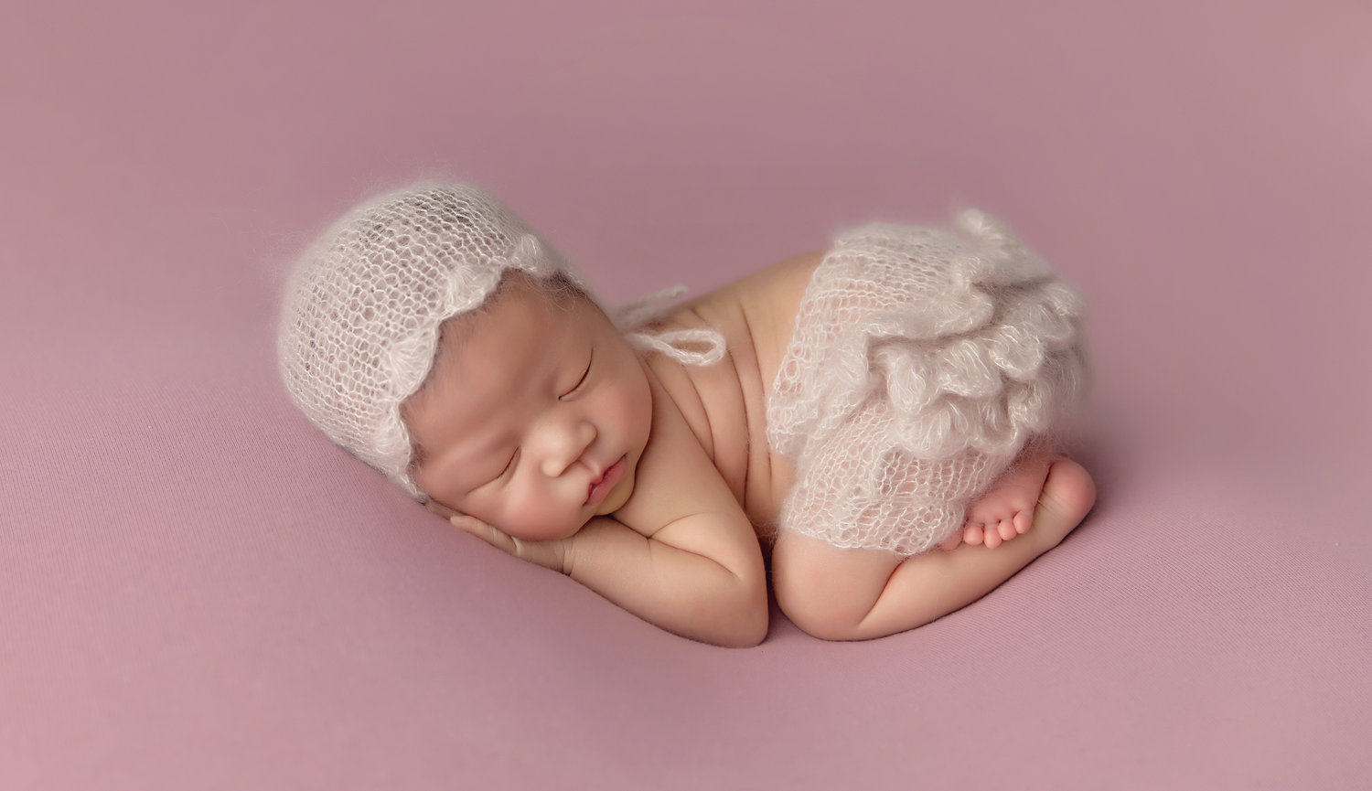 Beautiful newborn baby boy, Santa Monica Newborn Photographer