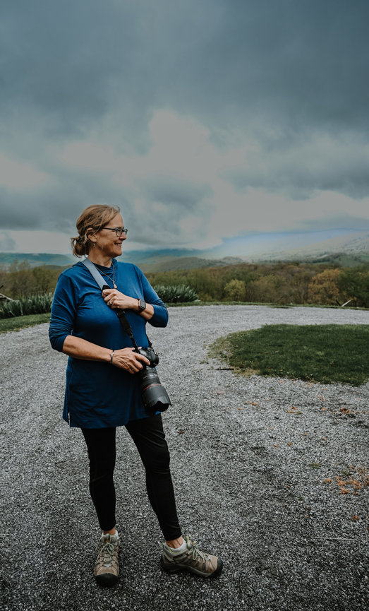 Summertime Garden Engagement Session