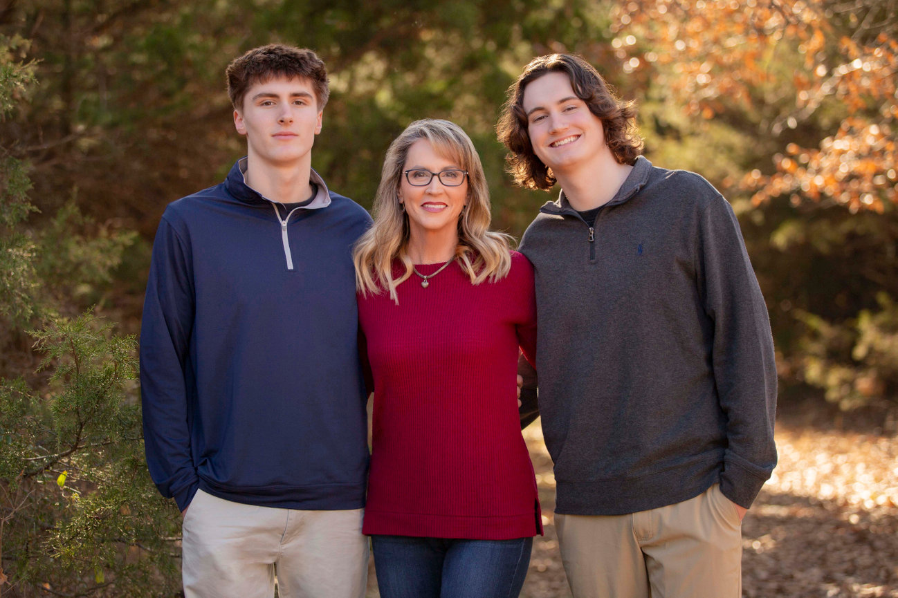 Senior Pictures in Columbia Missouri, Aubrey’s Fairytale and Classic Car Senior Session