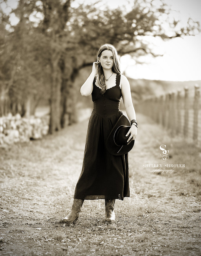 Client Spotlight! TWO Seniors graduating in ONE household!