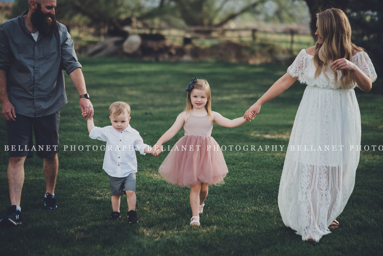 Taylor Family Family Photos in Salmon Idaho Family Photographer