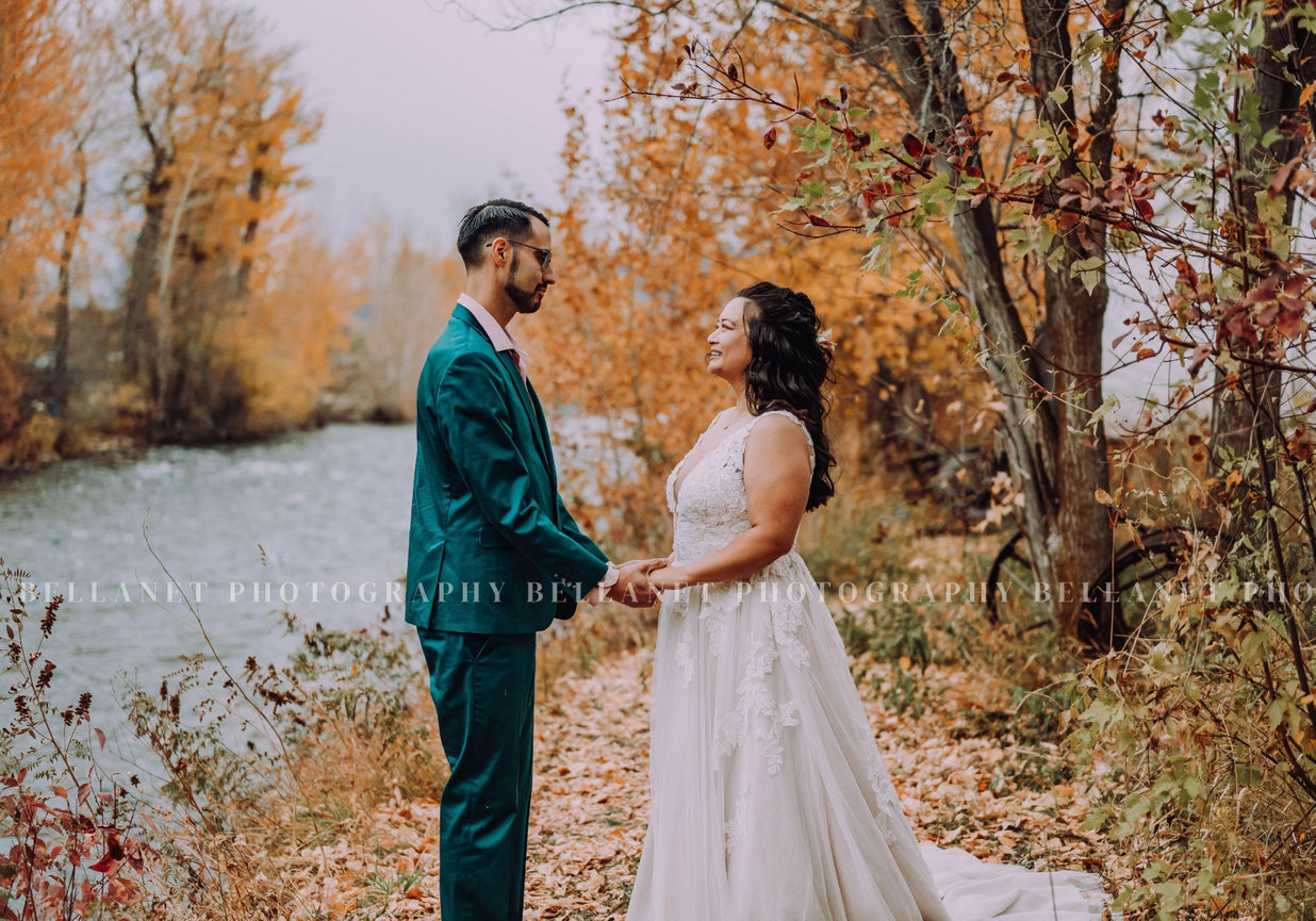 Sweet Water Hollow Fall Wedding Salmon Idaho