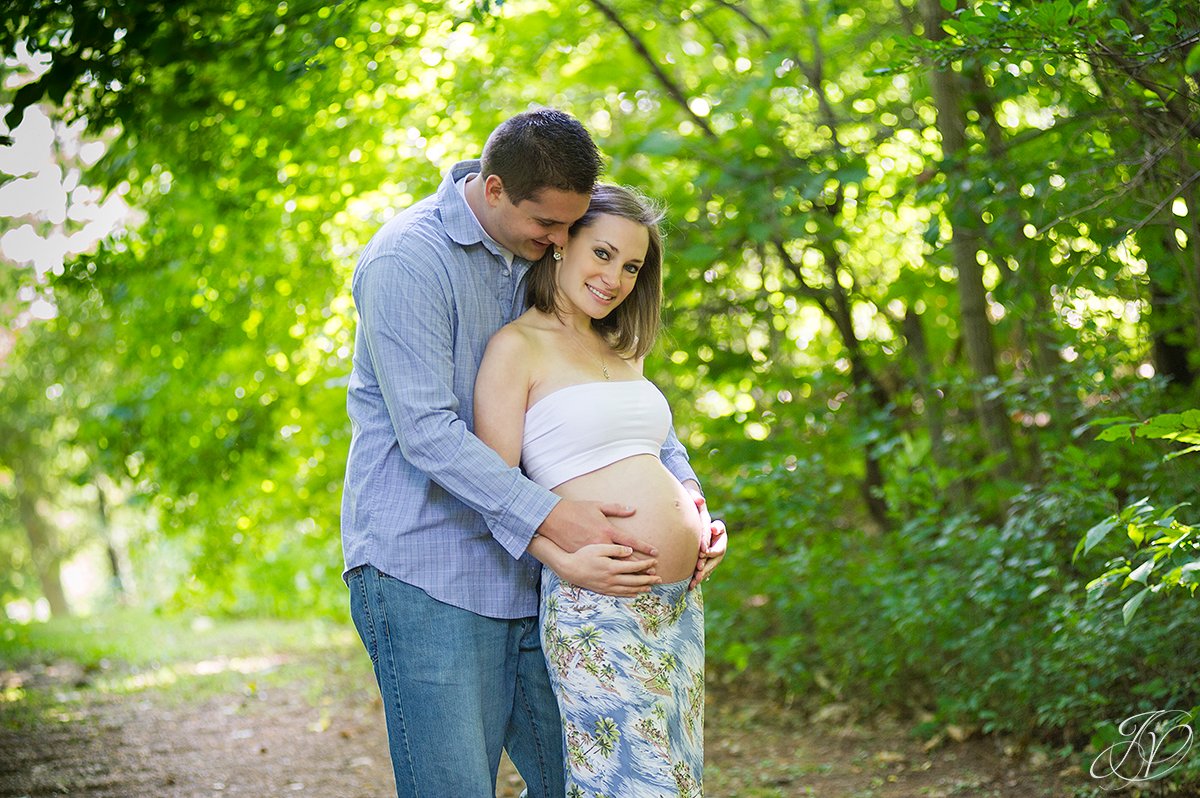beautiful happy family to be maternity session, albany maternity photography, albany maternity photographer, john boyd thacher state park