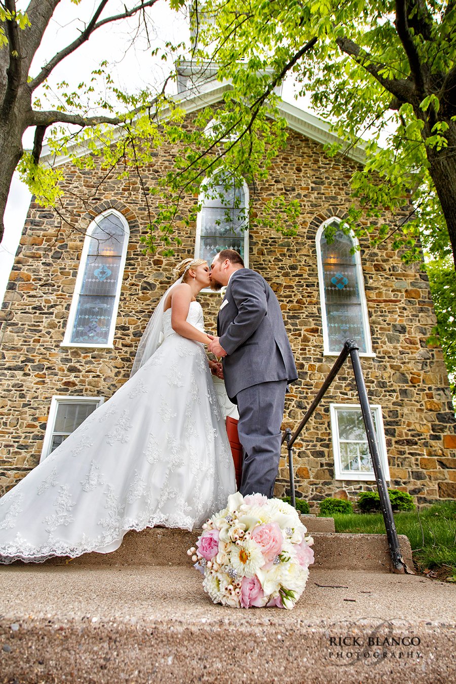 Rustic wedding at Stonebrook Farm in Perkasie