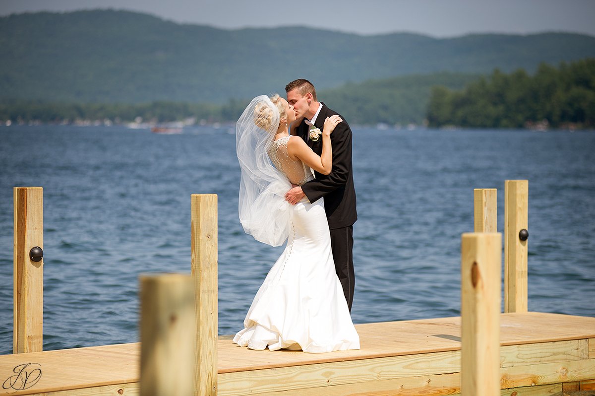 flowing veil bride and groom lakefront lake george