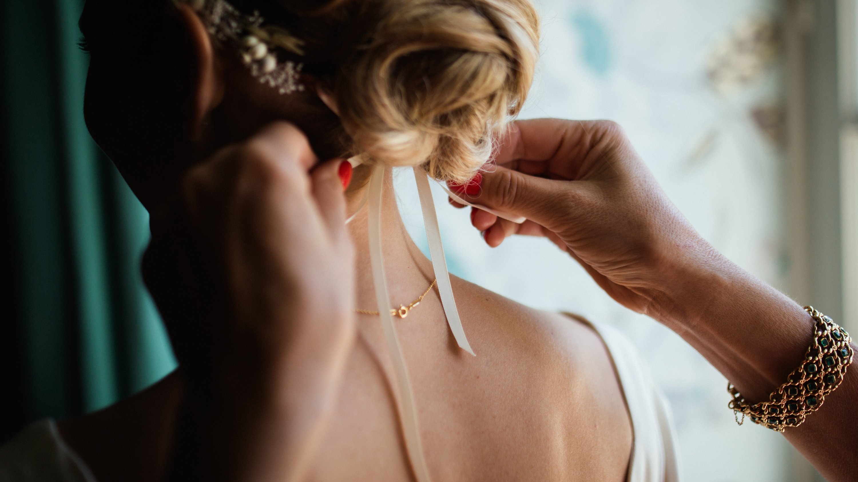 Going silicone-free before your wedding day - Faces Makeup and Hair