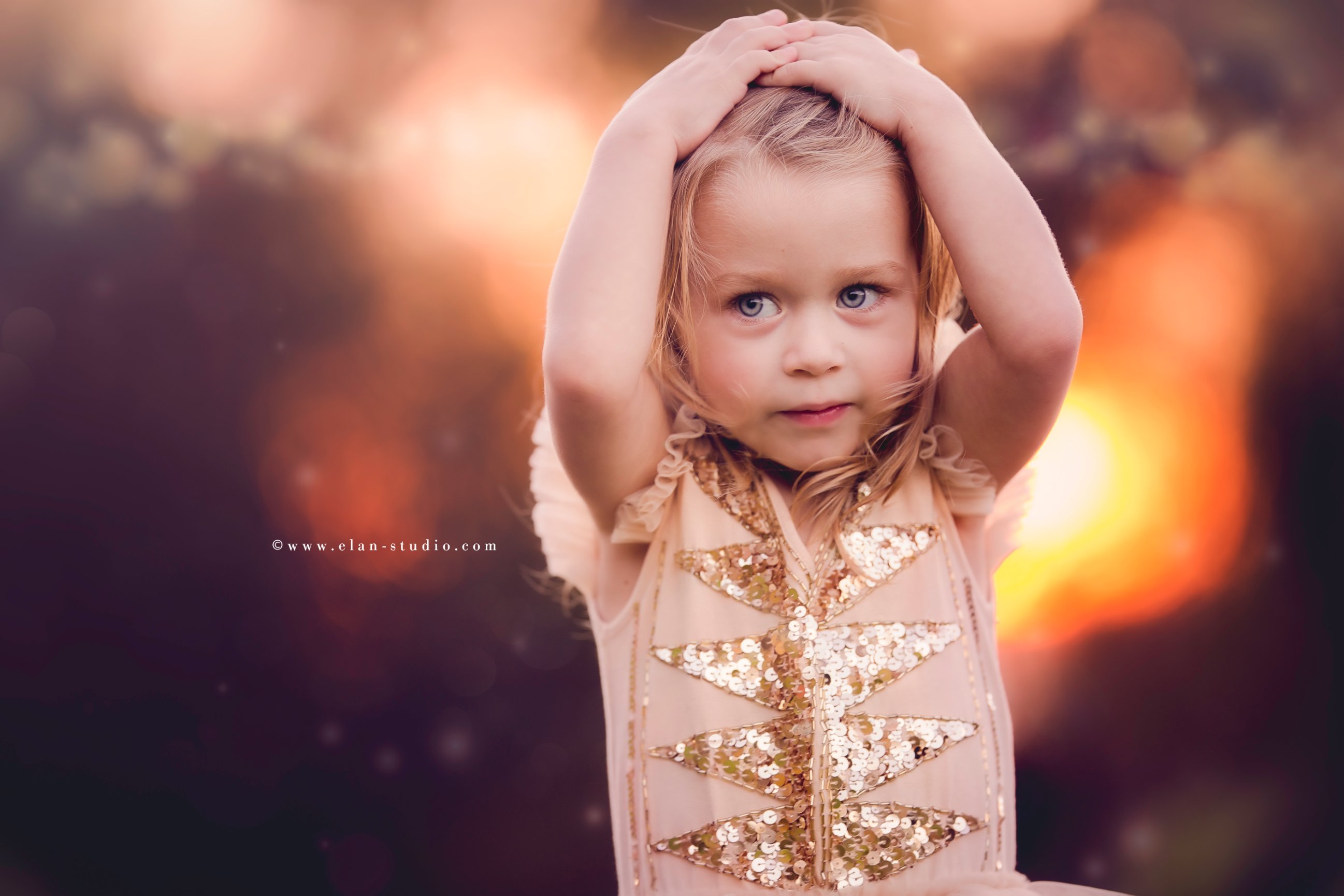 blonde little girl, golden hour photography, bokeh, golden hour bokeh, Elan Studio