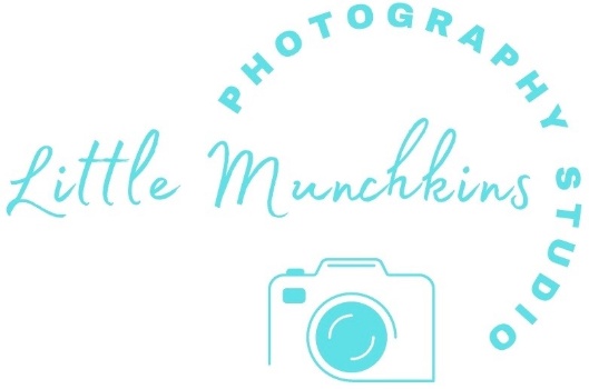 Little Munchkins Photography Studio Logo