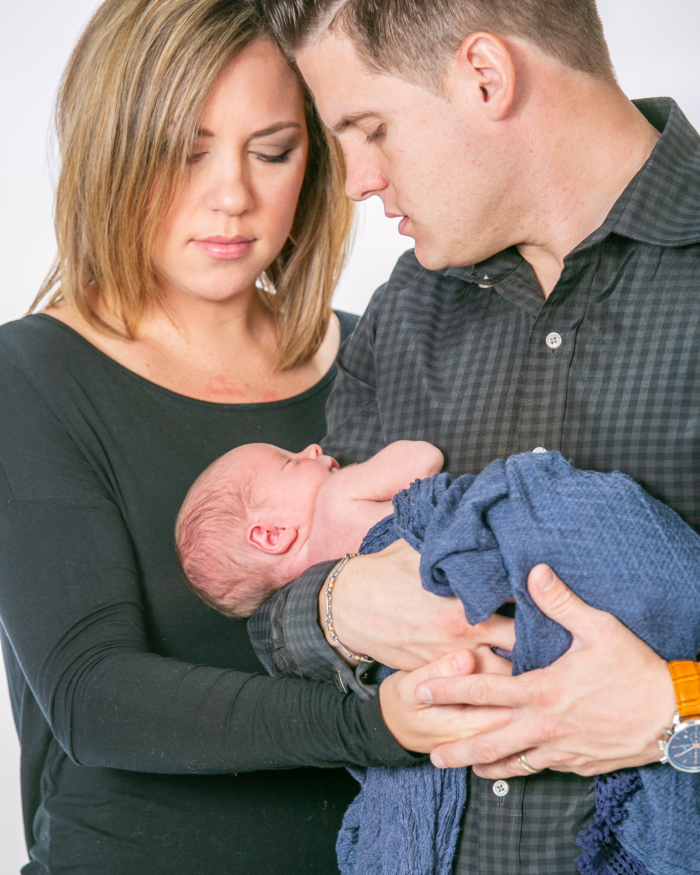 the-best-time-to-schedule-a-newborn-photo-session-locations-photography