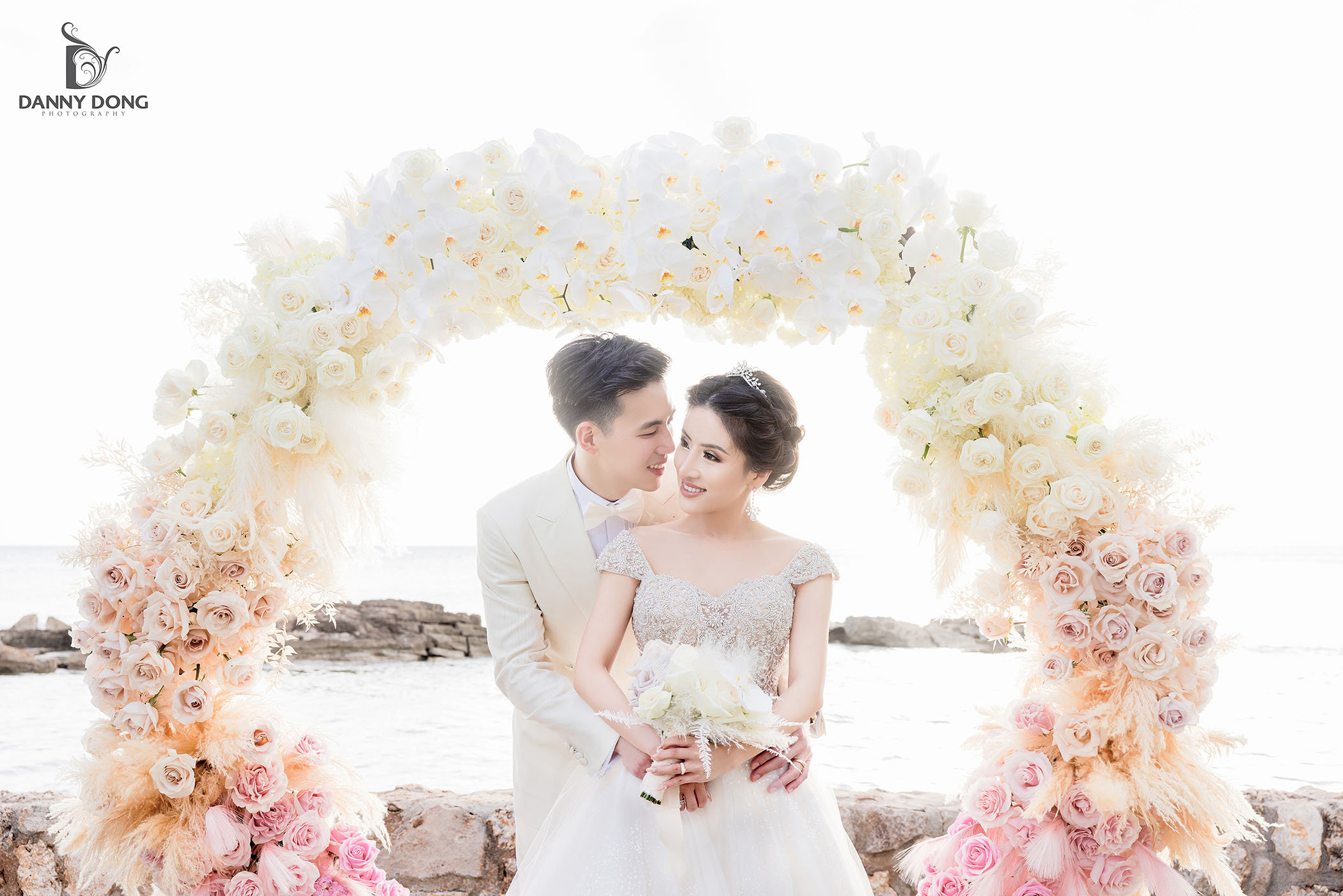 Oahu Lanikuhonua Wedding : Hawaii Destination Wedding - Danny Dong