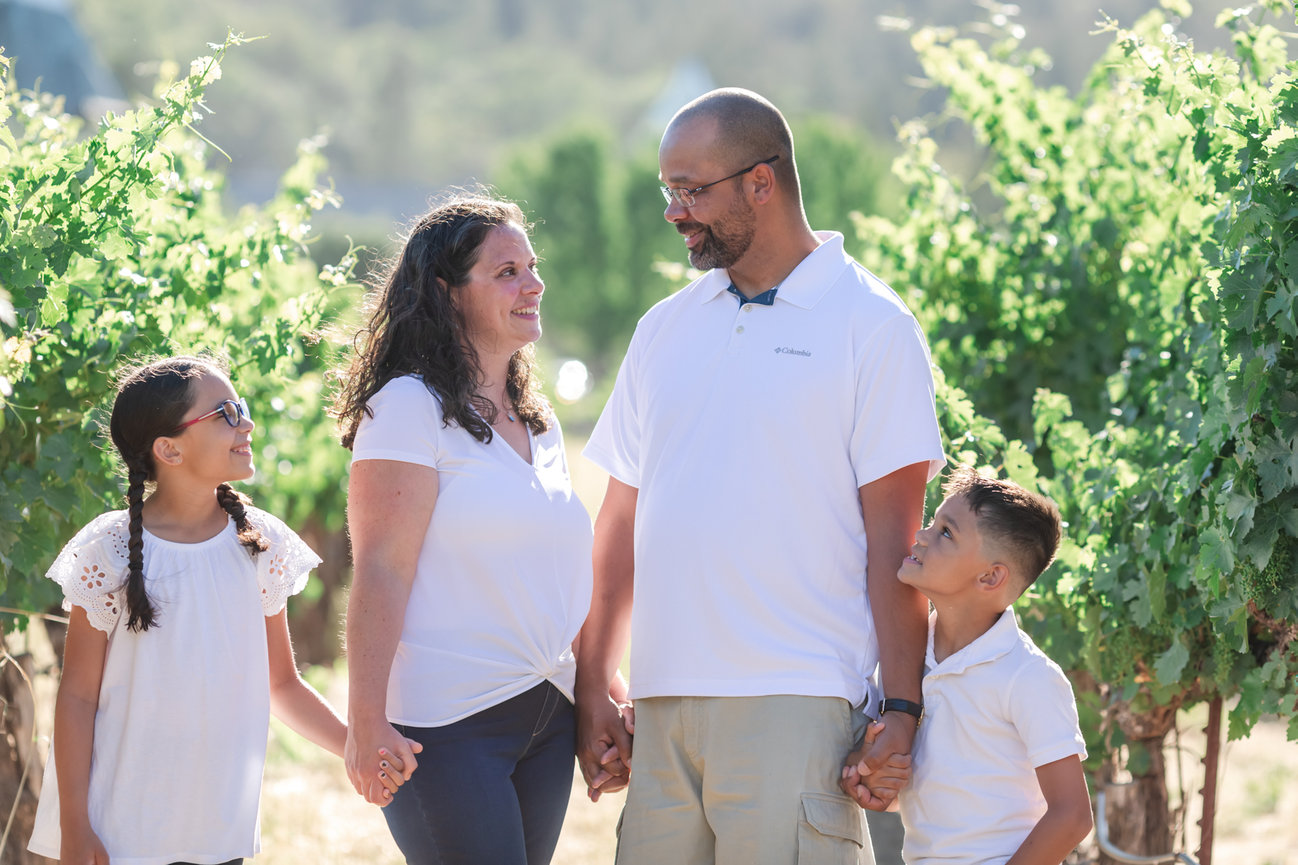 Family portraits during Sunset in Healdsburg,  Sonoma County Ca, taken by Sheila Johnson of Studio J Photography