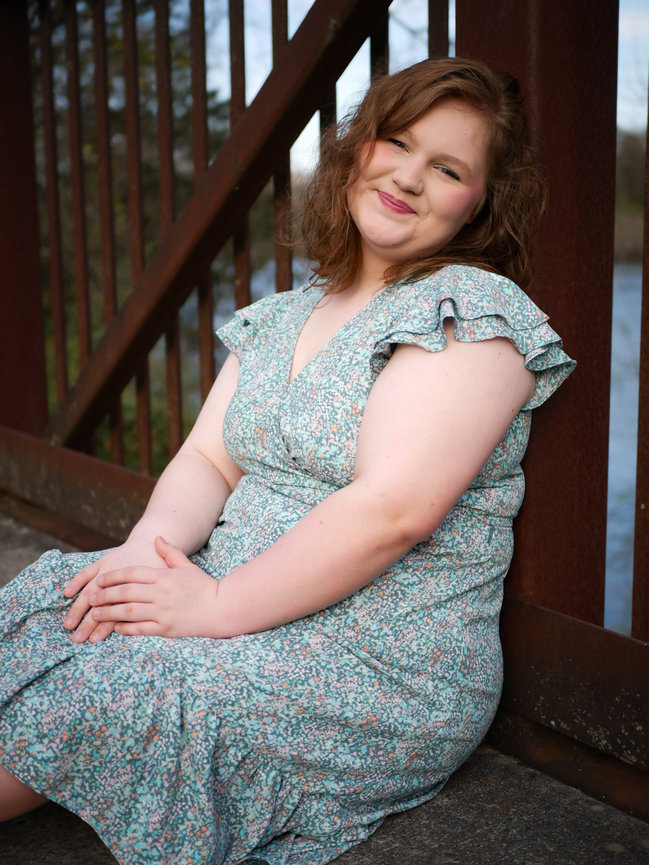 Professional photography guidance in Knoxville, Tennessee for a stronger business profile.