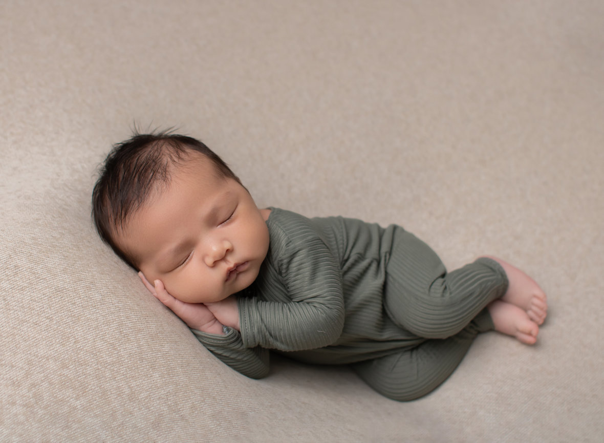 Best Newborn photographer in Edinburg, TX