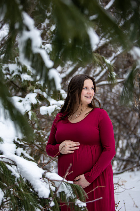 maternity photographer, la crosse maternity photographer, onalaska wisconsin photographer, maternity and newborn photography wisconsin, outdoor maternity