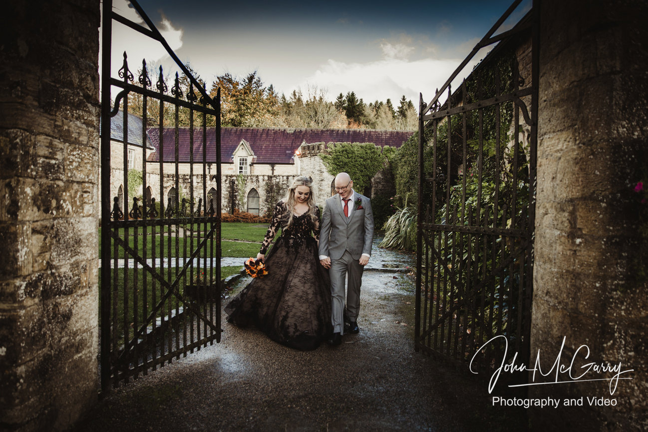 Aisling and Davin Kinnity Castle - John McGarry Photography