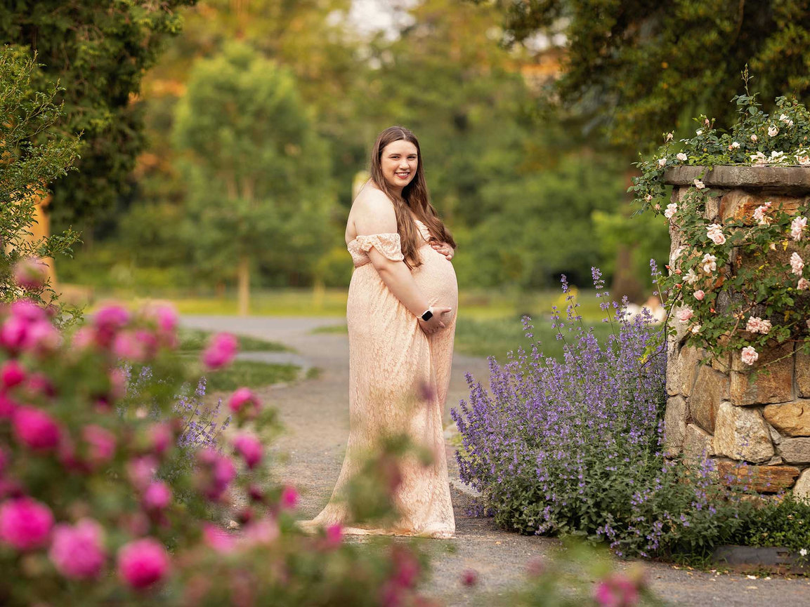 connecticut maternity photography, maternity portraits, maternity photographer near me Waterbury CT