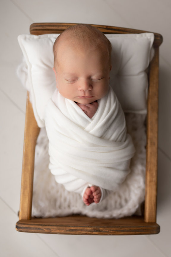 newborn-maternity-photographer-studio-Monmouth-County- Colts Neck