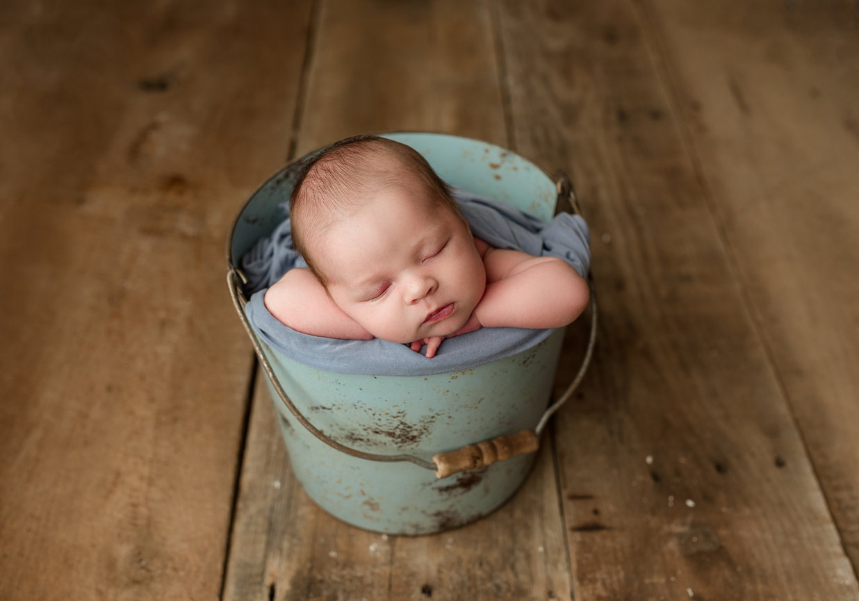 Laguna Niguel maternity photographer, Laguna Niguel newborn photographer, Laguna Niguel baby photographer, Laguna Niguel family photographer, portrait studio Laguna Niguel CA